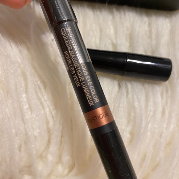 NEW makeup bundle - Picture 6 of 11